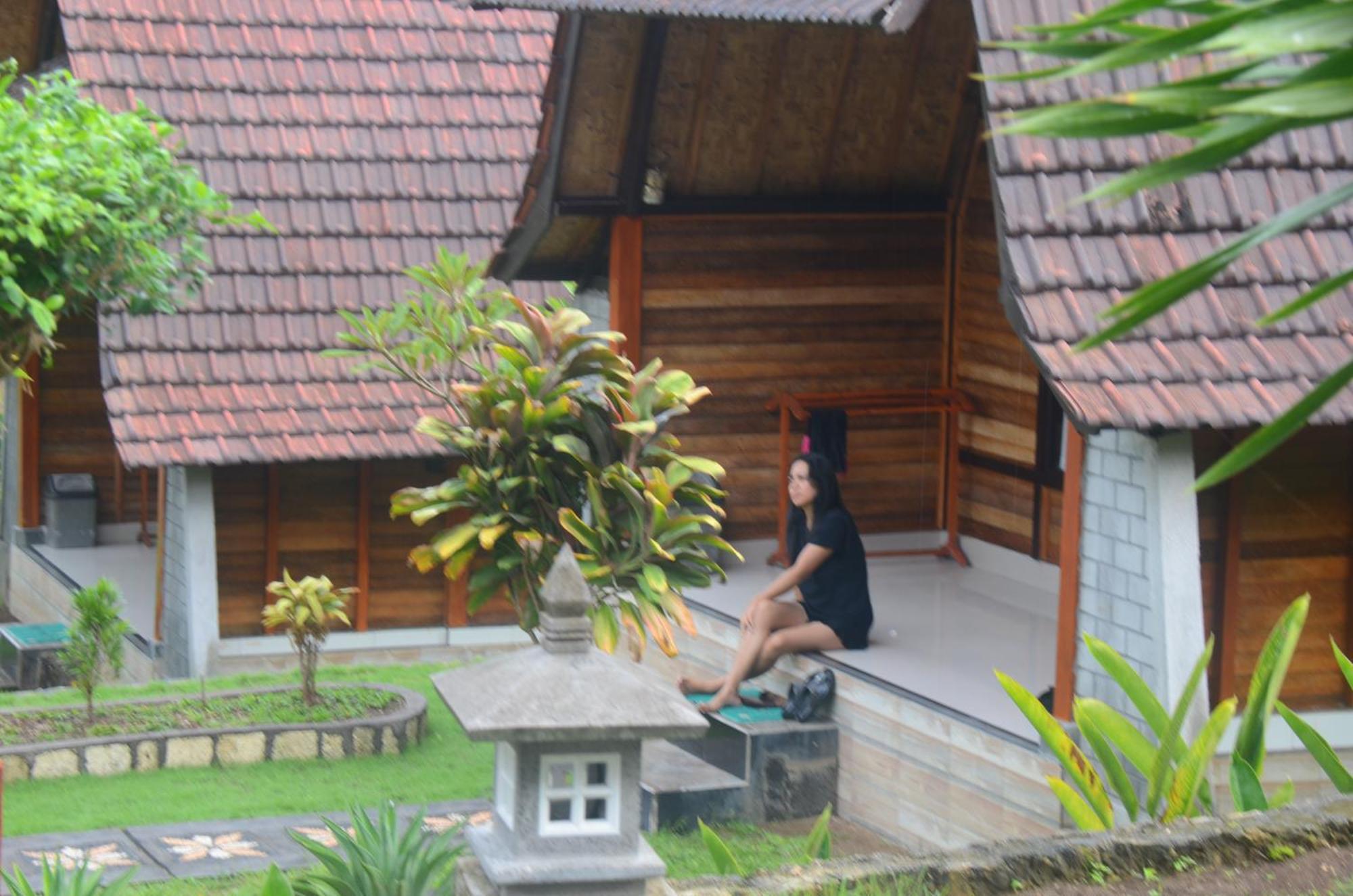 Mamaras Guest House Toyapakeh Exterior foto