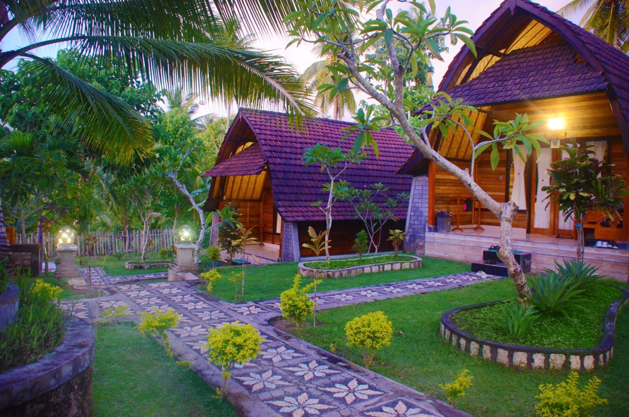 Mamaras Guest House Toyapakeh Exterior foto